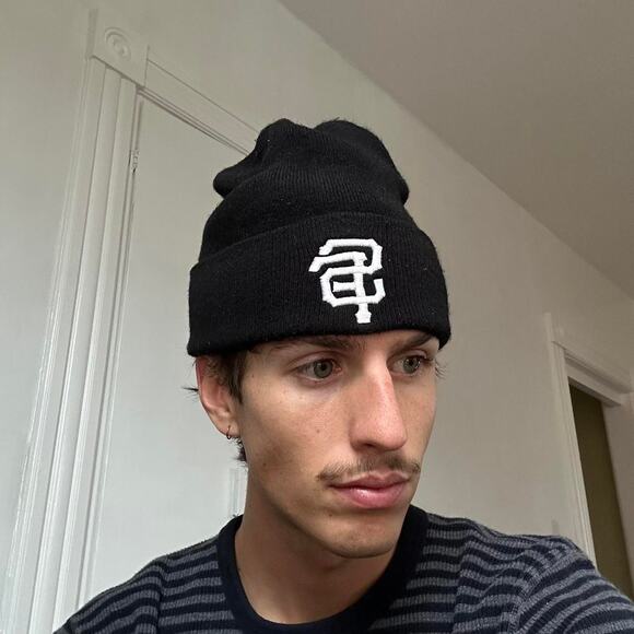 Vintage San Francisco Giants Black Beanie Winter Hat Cap - Picture 6 of 6